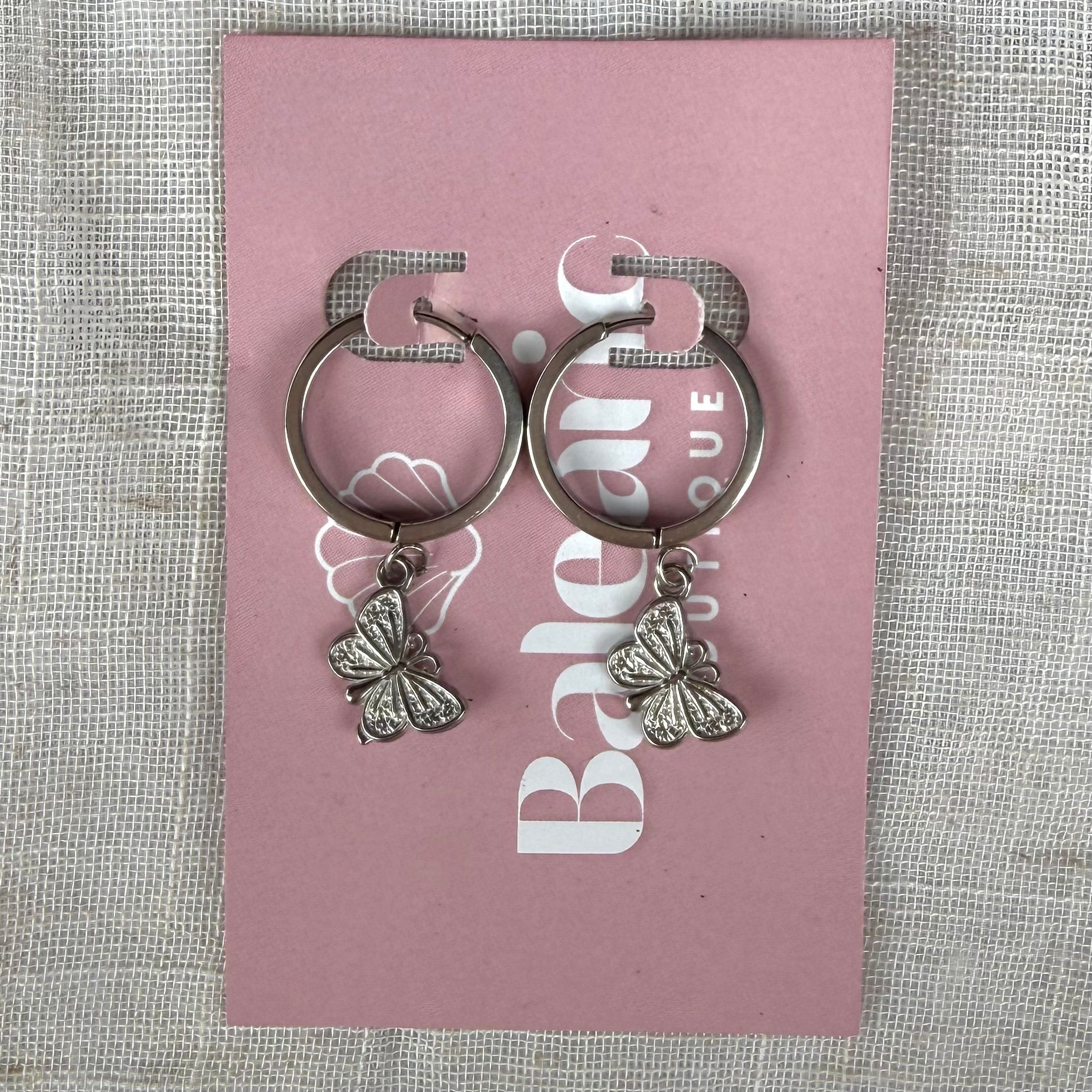 Cecelia Macro Huggie Earrings
