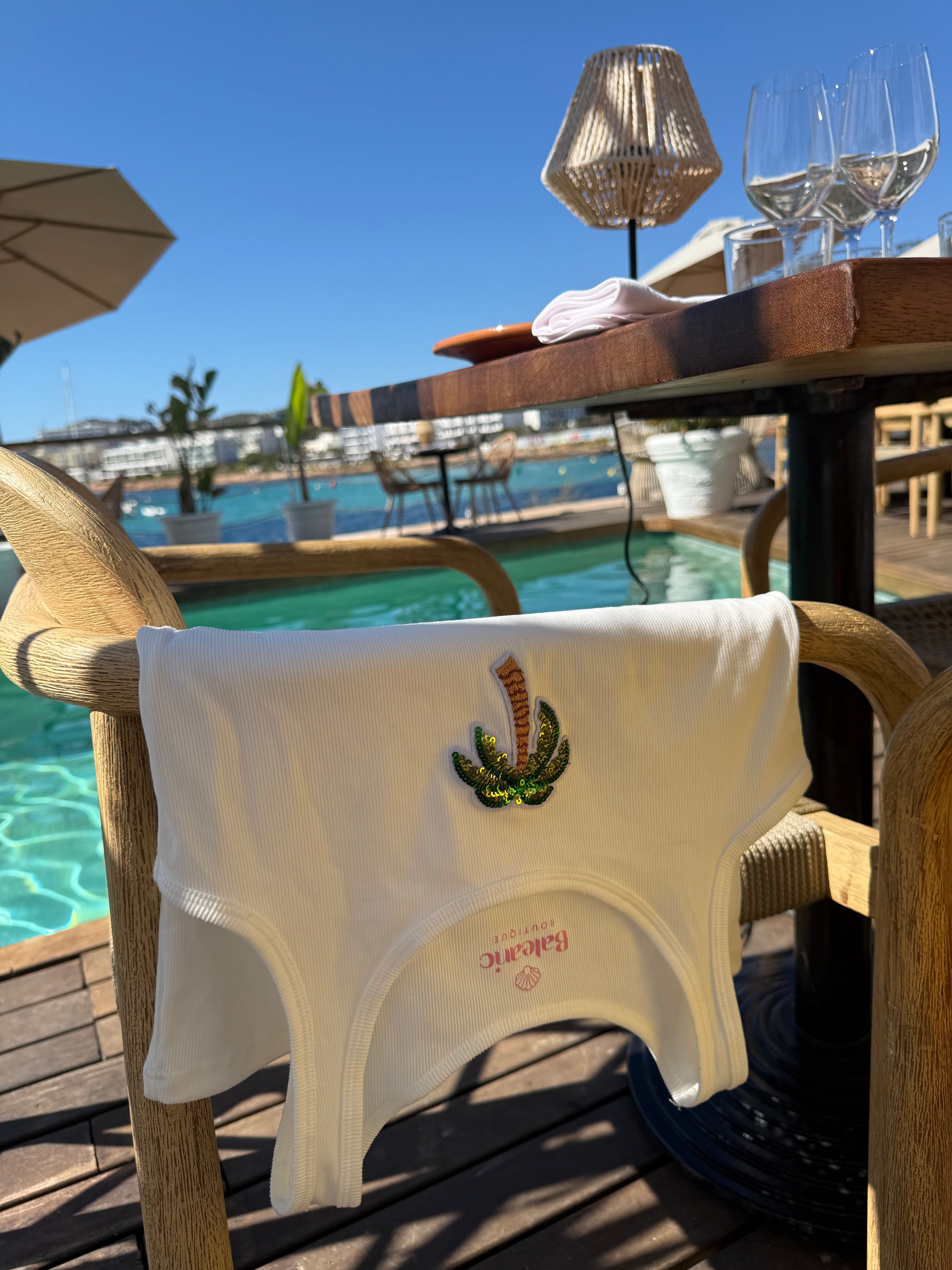 The Palm Star Tank